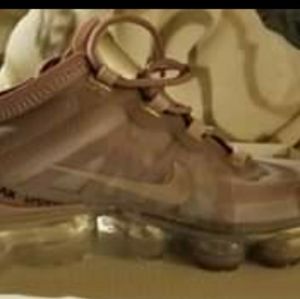 Womans brand new sneakers size 9